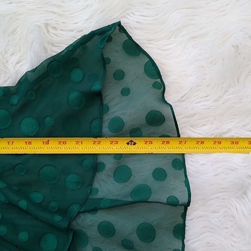 Highline Collective Double V Neck Green Blouse Size - Small - Picture 12 of 16